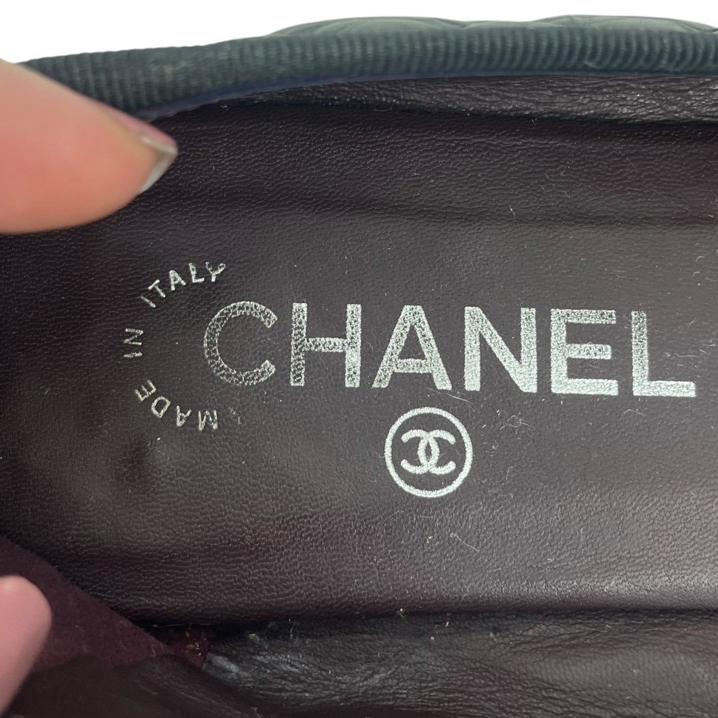 Chanel Cap Toe CC Logo Bow Quilted Leather Ballet Flats Black Size 40