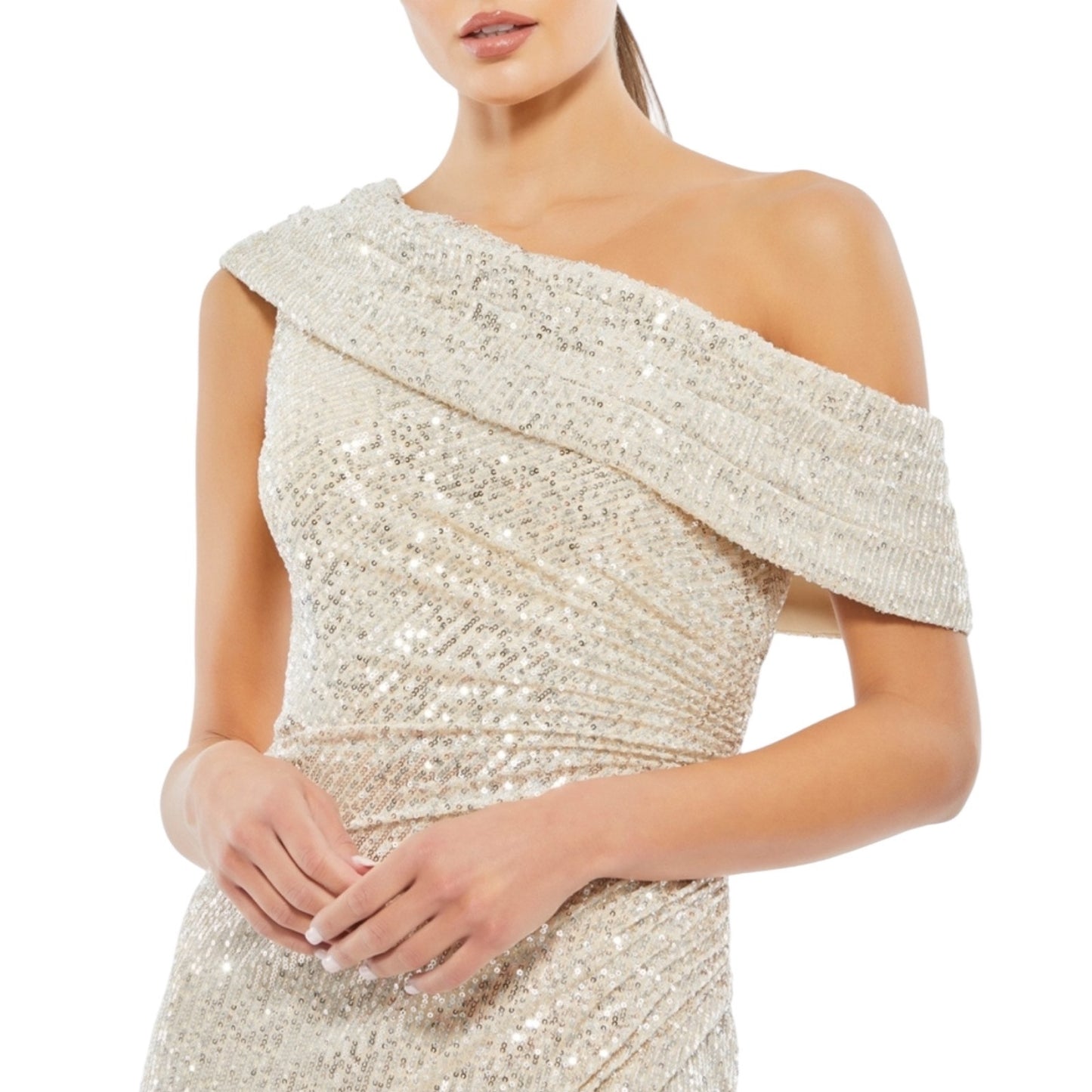Ieena for Mac Duggal Sequined Drop Shoulder Evening Gown Nude Size 6