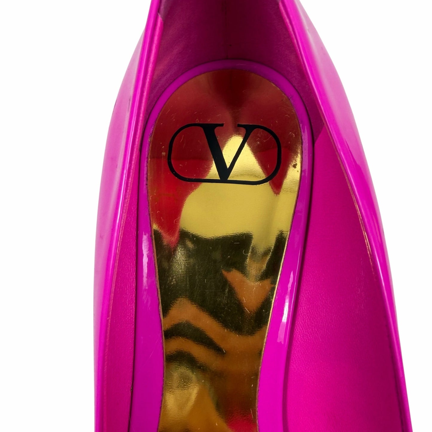 Valentino Garavani One Stud Patent Leather Pump Hot Pink Size 38