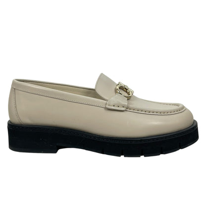 Salvatore Ferragamo Gancini Lug Sole Leather Loafers Beige Size 8.5C