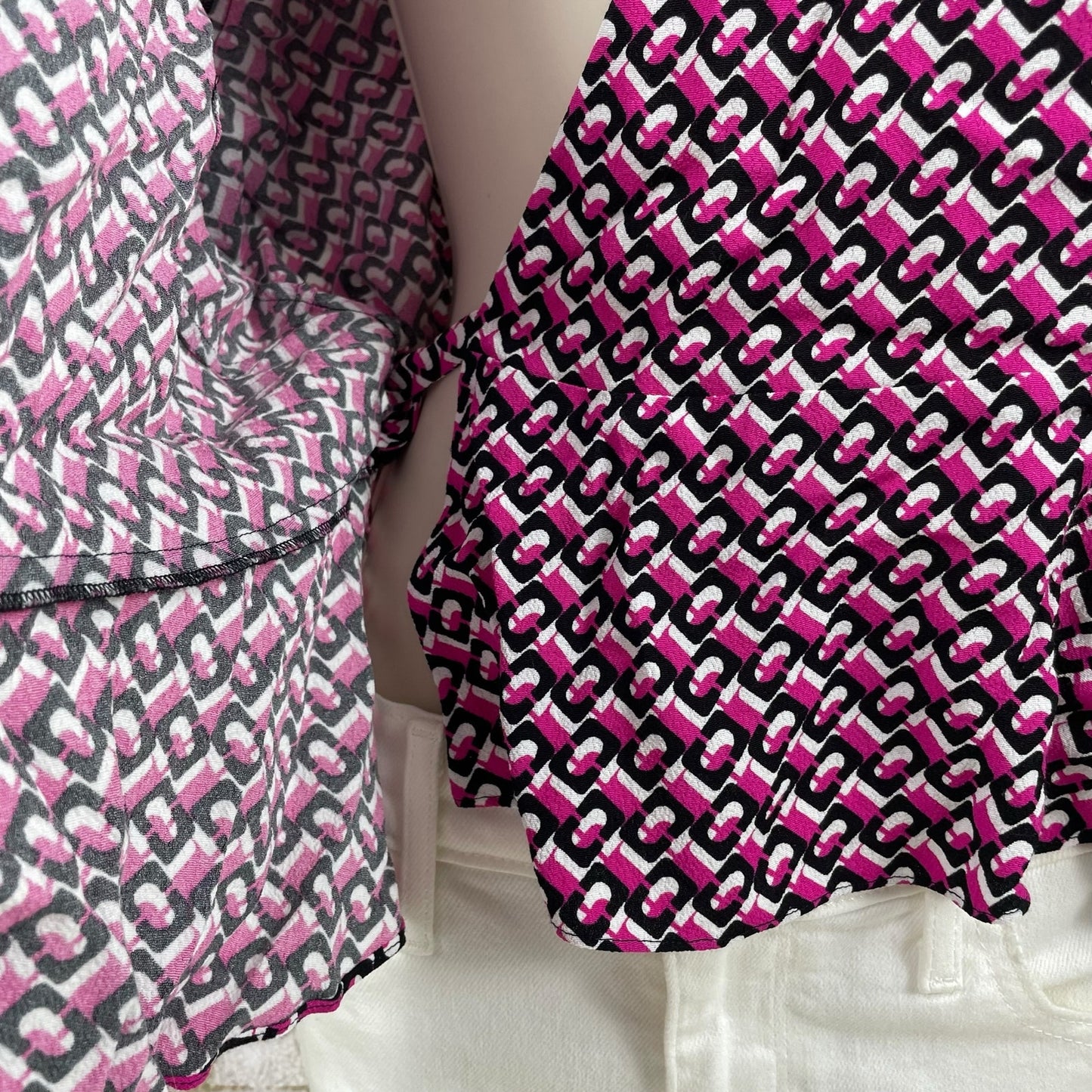 Diane von Furstenberg Emilia 3D Chain Printed Wrap Top Pink Size 16