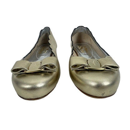 Salvatore Ferragamo Varina Scalloped Leather Ballet Flats Gold Size 8.5C