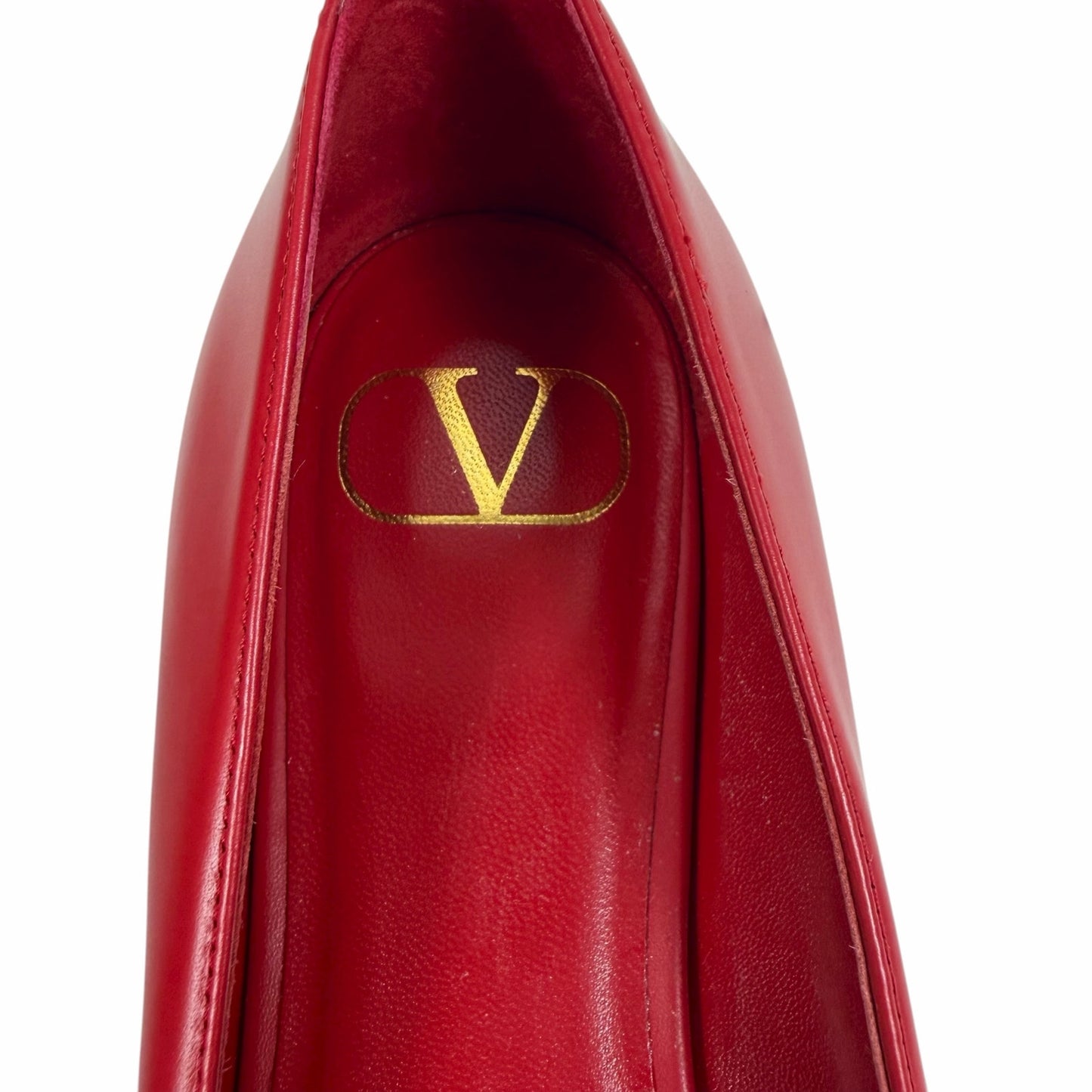 Valentino Garavani Vlogo Pointed Toe Nappa Leather Flats Red Size 36