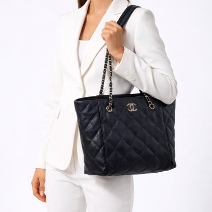 Chanel Quilted Caviar Leather Shoulder Bag Purse Pouch Black 2023