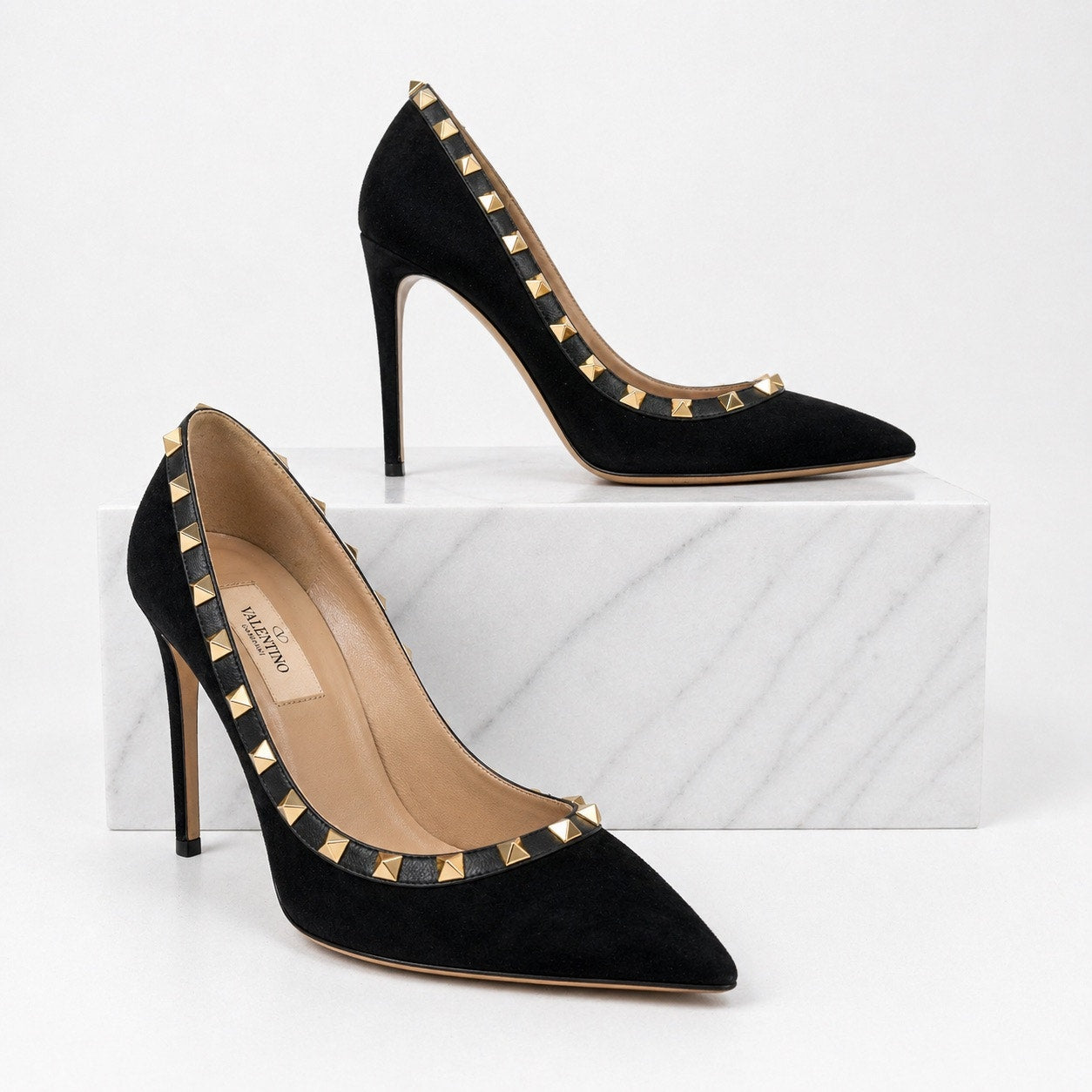 Valentino Garavani Black Rockstud Suede Pointed Toe Pump Size 36.5