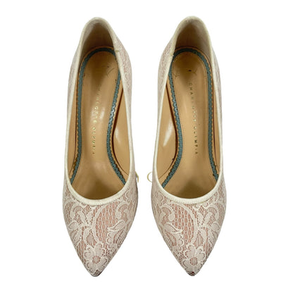 Charlotte Olympia Cream Lace Monroe Pointed Toe Pumps Bridal Shoes Size 37.5