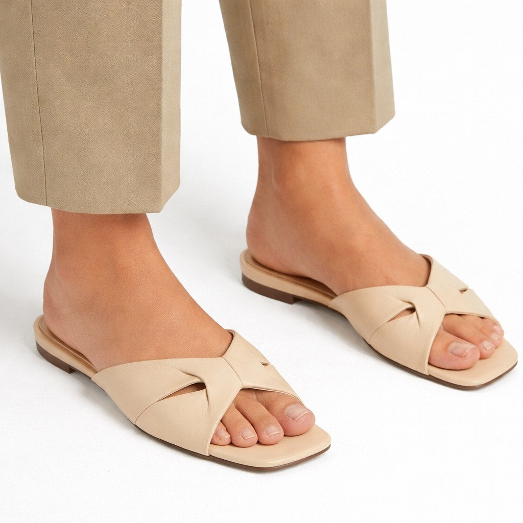 Theory Twisted Leather Sandal Slide Open Toe Beige Women Size 38